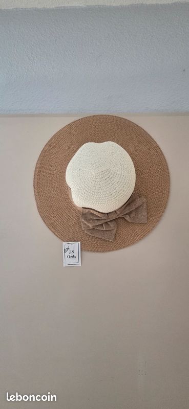 Chapeau bicolore (image 1)