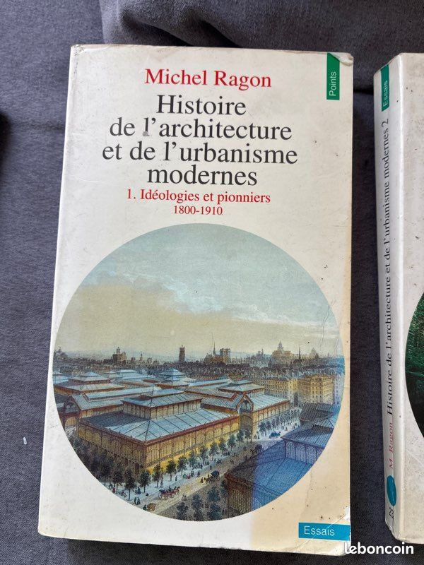 Je vends un lot de 4 ouvrages consacrés à l’architecture et à l’urbanisme : (image 1)