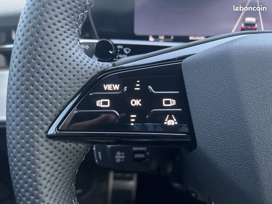 Audi Q3 1.5 TFSI 150CH HYBRIDE S LINE S TRONIC 7 (image 19)