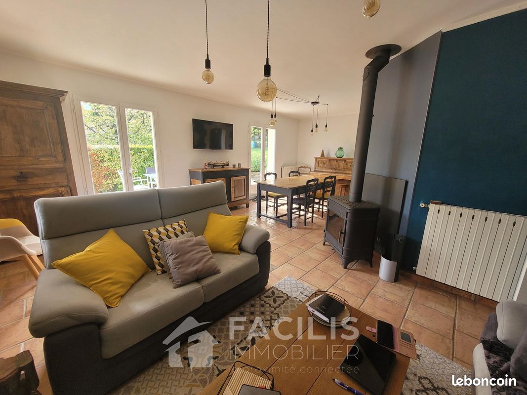 Pavillon 5 pièces 112 m² - Mouthiers-sur-Boëme 16440 (image principale 3)