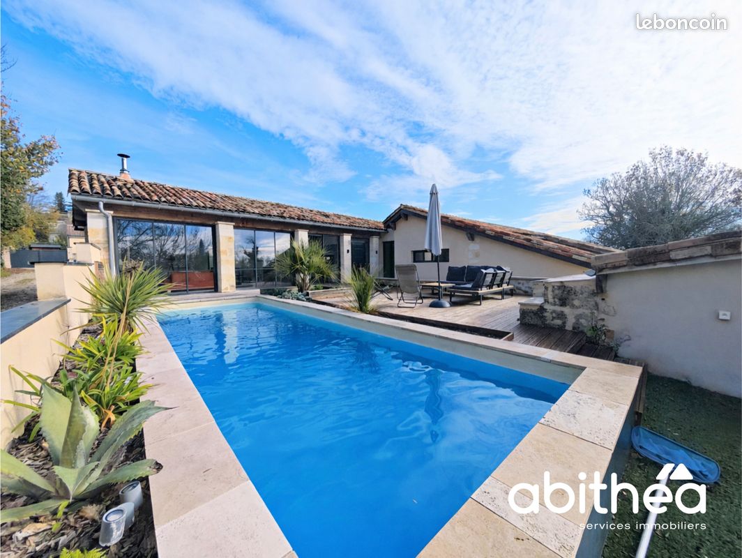 Maison 6 pièces 250 m² · à Fronsac · 250 m² · 645 000 €