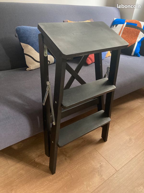 Marche pied en bois IKEA Noir /tabouret (image 2)