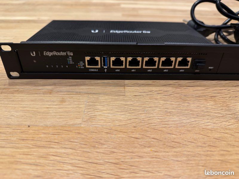 Ubiquiti EdgeRouter Pro 8-Port 1GB RJ45 G Router with 2 SFP