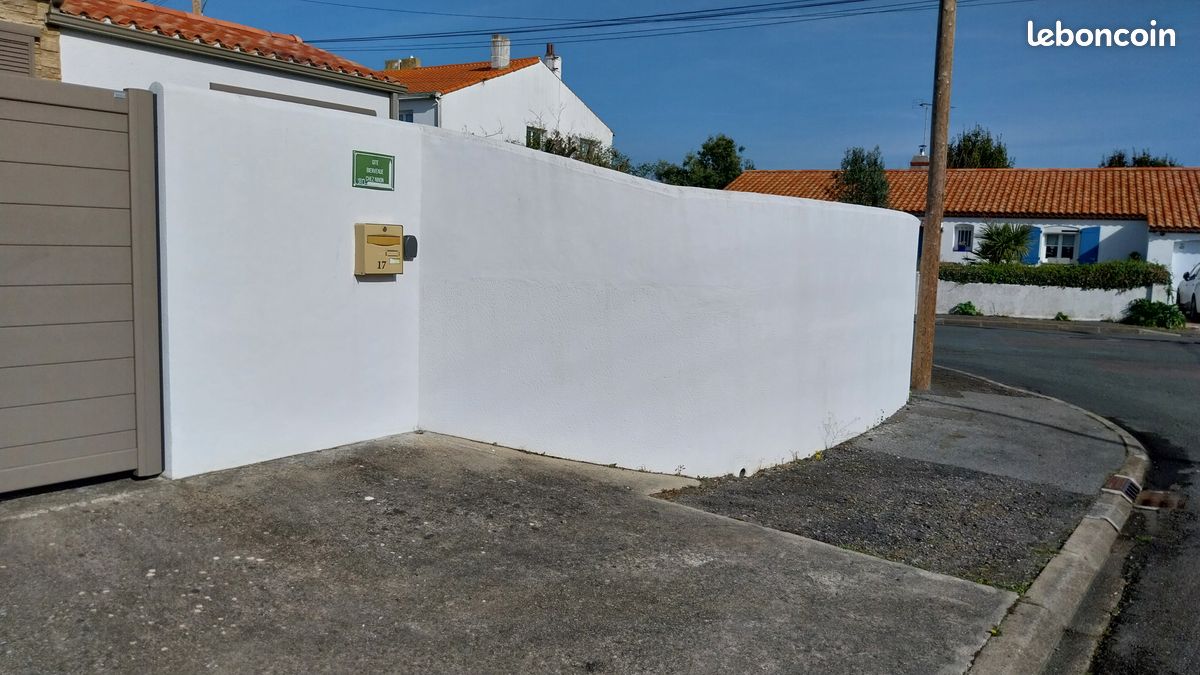 Dans une villa ,quartier calme à 500 m de la plage Boisvinet (image 12)