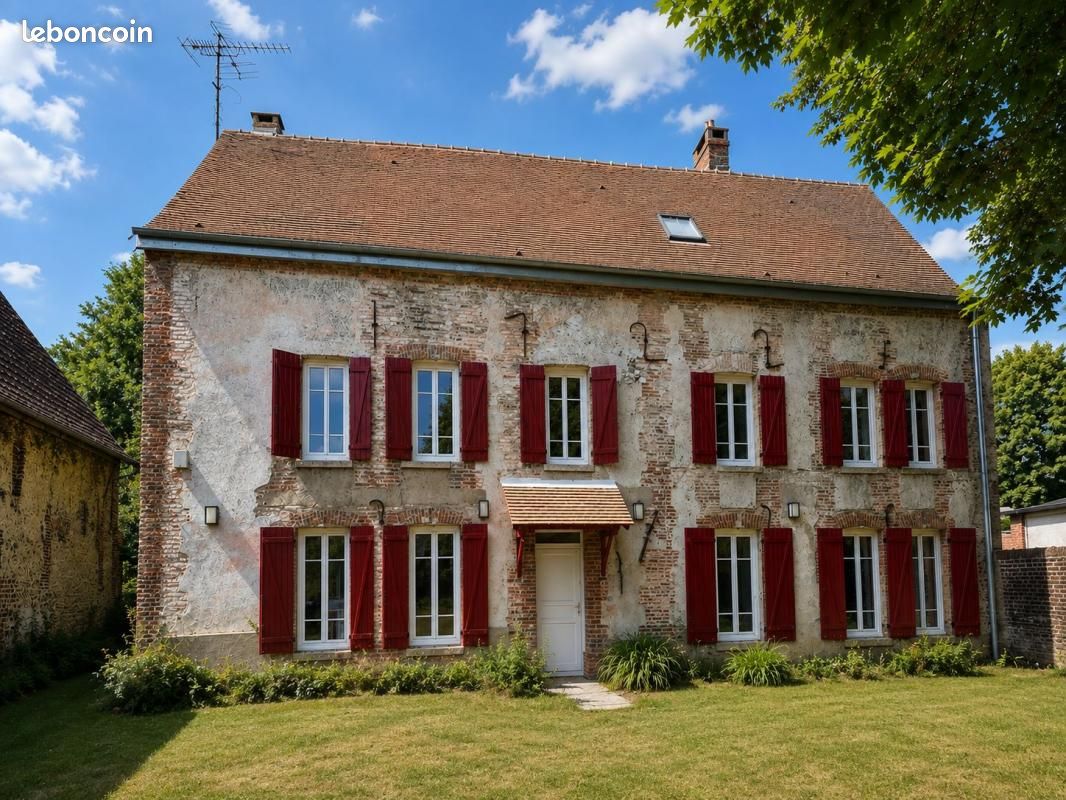 Maison 6 pièces 211 m² · à Auneuil · 211 m² · 367 000 €
