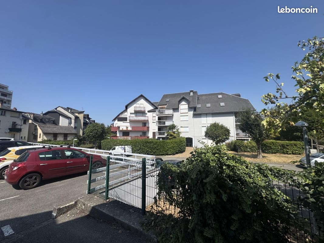 Garage Cognin · 87 €/mois