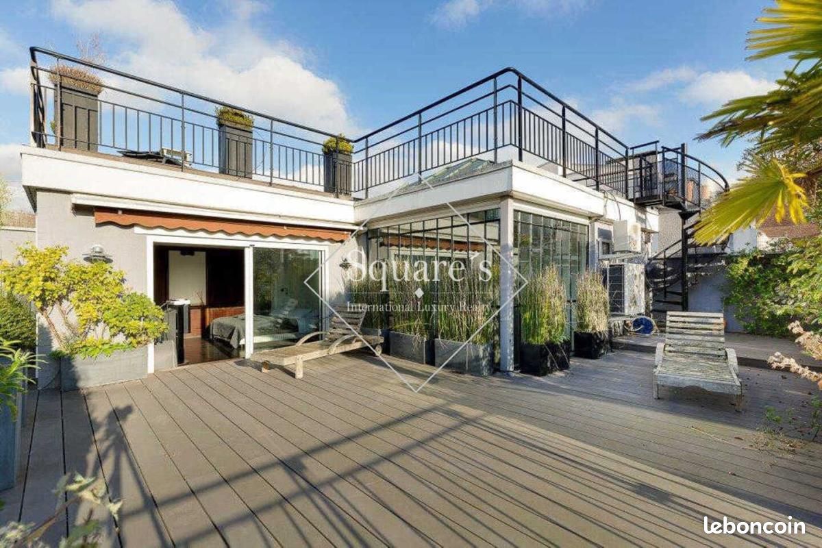 Appartement 14 pièces 350 m² · à Neuilly-sur-Seine · 350 m² · 4 690 000 €