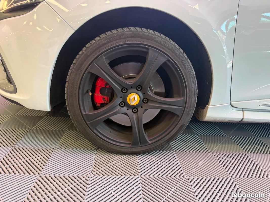 RENAULT CLIO IV 1.6 Turbo 200 RS EDC CARNET D ENTRETIEN (image 21)