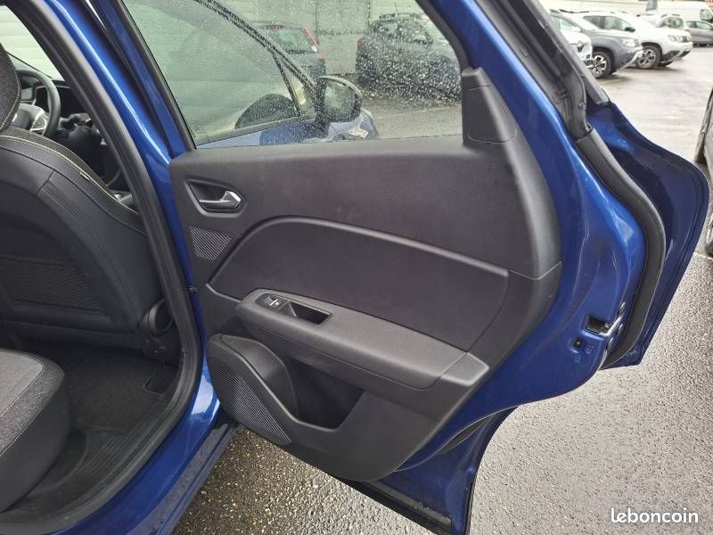 Renault Captur E-Tech full hybrid 160 ch Techno (image 16)