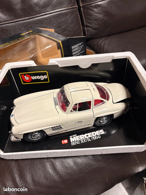 Miniatura De Carro Mercedes Benz 300 SL 1/18 Burago Prata ORIGINAL Colecionador Carrinho I.302829624