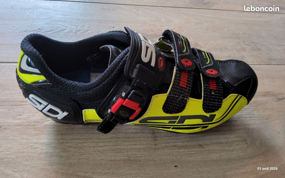 Chaussure de vtt taille 42 d'occasion - Équipements vélos
