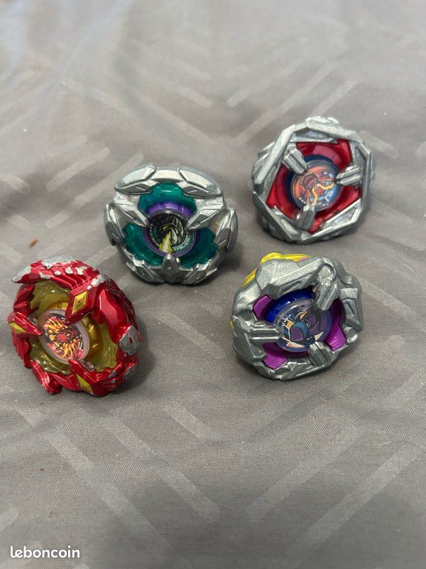Toupies Beyblade + stadium - Jeux & Jouets