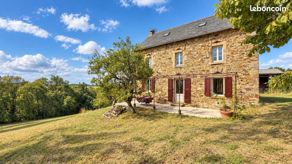 Maison 5 pièces 145 m² · à Rullac-Saint-Cirq · 145 m² · 215 000 €