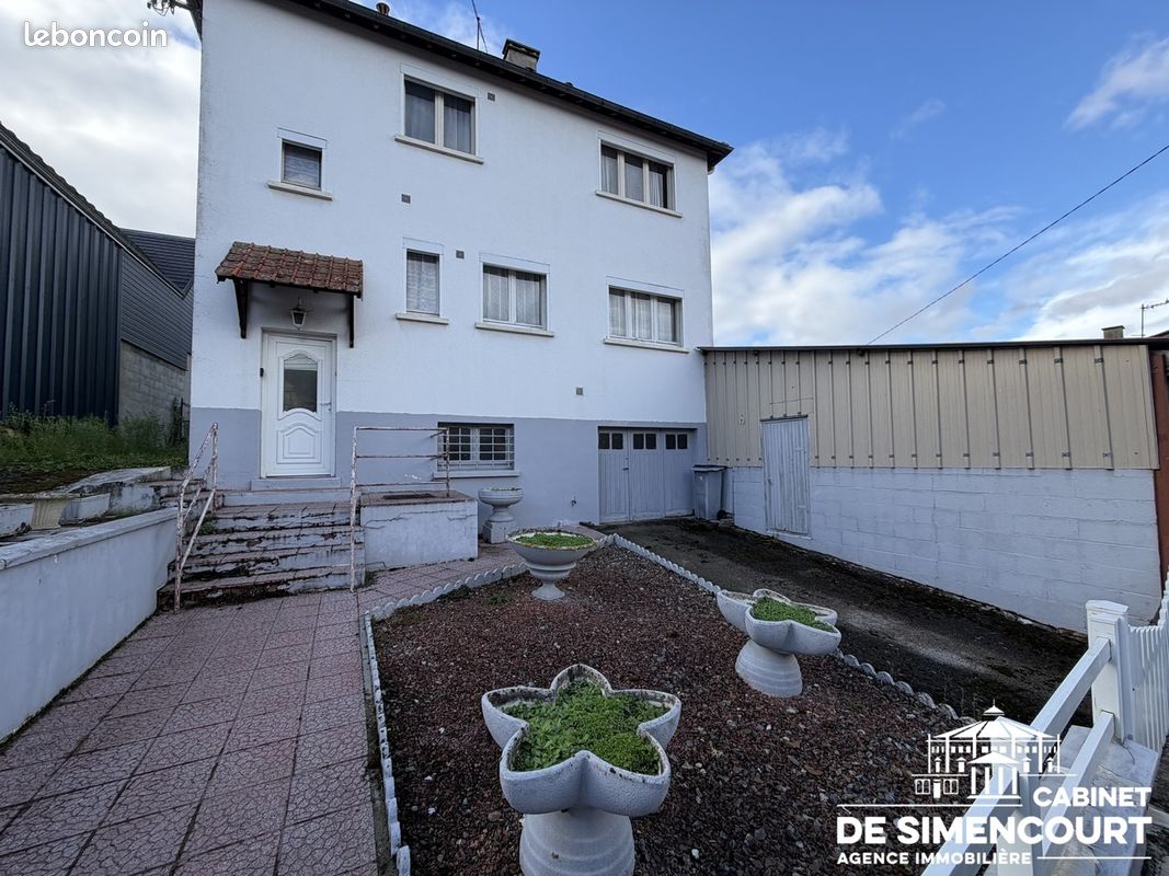 Maison 6 pièces 106 m² · à Breteuil · 106 m² · 99 900 €