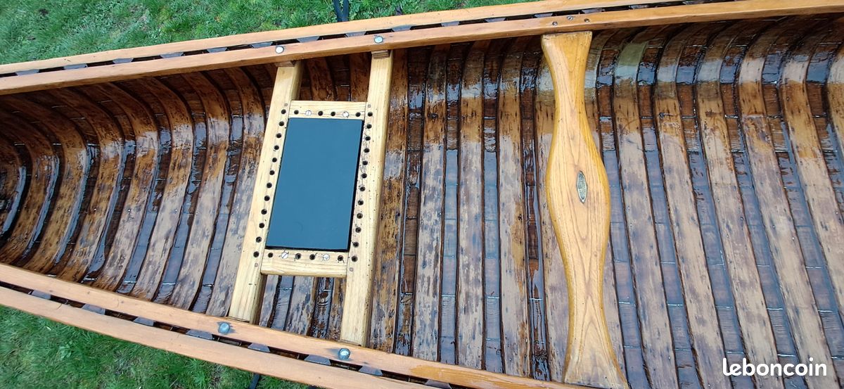 Canoë Indien En Bois Fait Main, Très Détaillé, Avec Côtes Et Pagaies