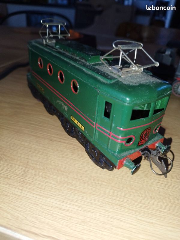 Locomotora vintage Hornby Meccano BB 8051 SNCF de segunda mano por 70 EUR en L' Hostalnou en WALLAPOP