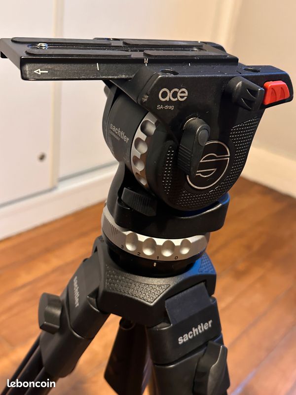 Trépied Sachtler Ace Avec étui – Modèle SA-Drag – Made In Germany – Occasion
