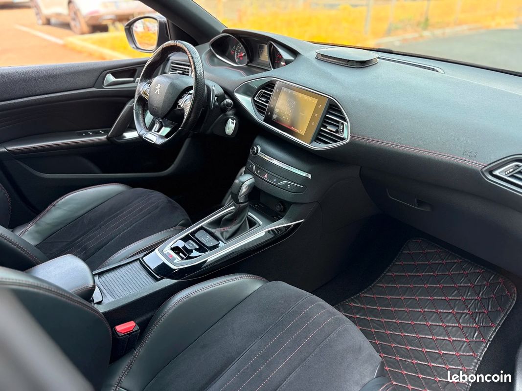 PEUGEOT 308 SW GT-LINE 130ch / Distribution à jour / Sieges Massants/Chauffants / Denon Audio / Toit Panoramique... (image 22)
