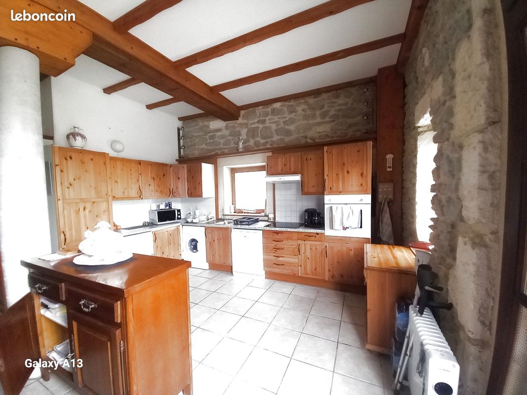 Appartement 3 pièces 93 m² · à Azille · 93 m² · 127 000 €