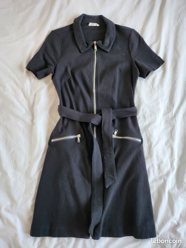 Robe Cache Cache noire (image 1)