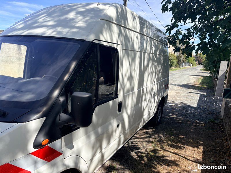 Ford transit (image 3)