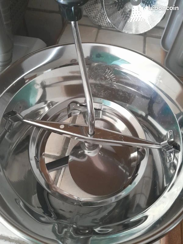 Moulin à légumes inox (image 2)