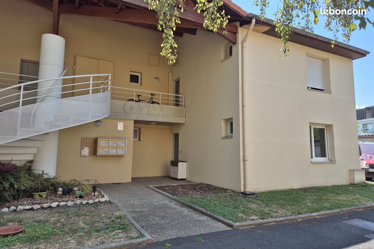Appartement 2 pièces 50 m² · à Le Cendre · 50 m² · 117 000 €