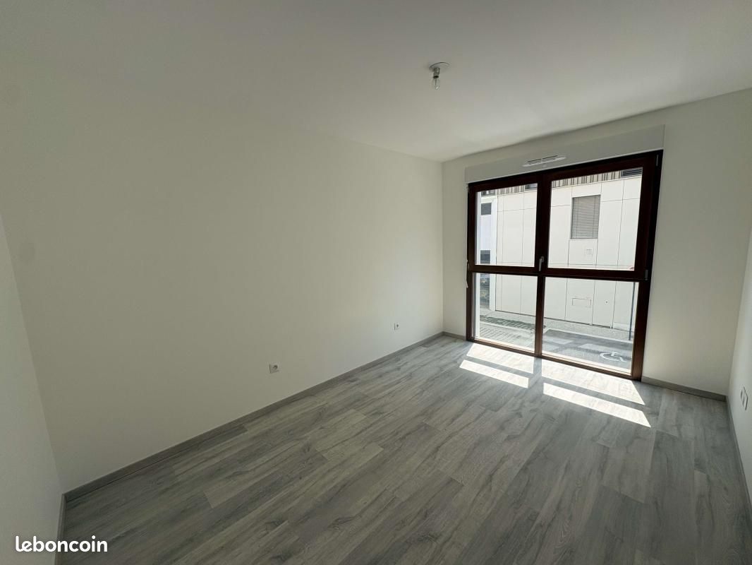 Appartement 2 pièces 43 m² · à Grenoble · 43 m² · 707 €/mois