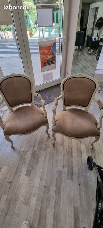 2 fauteuils cabriolet (image 2)