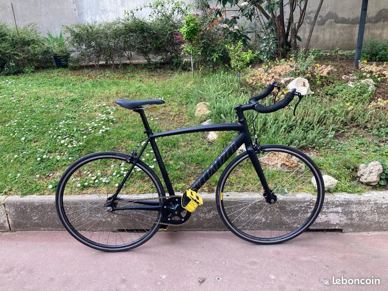 Vélo specialized (image 1)