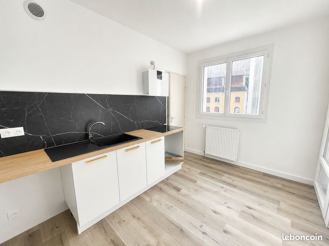 Appartement 4 pièces 68 m² · à Annonay · 68 m² · 680 €/mois