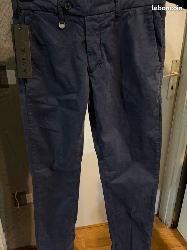 Pantalon de marque Antony Morato taille 38 (image 6)