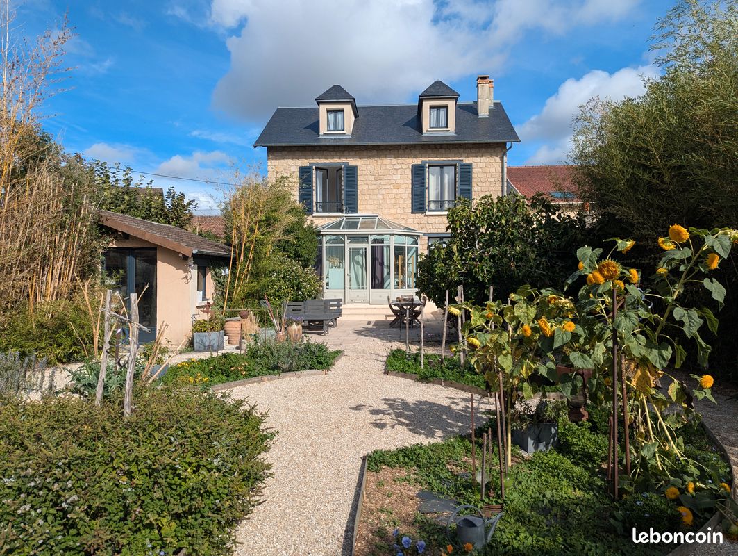 Maison 9 pièces 163 m² · à Pontoise · 163 m² · 770 000 €