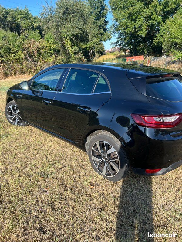 Mégane 4 LIMITED (image 1)
