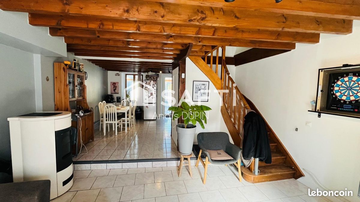 Maison 4 pièces 87 m² · à Marchais · 87 m² · 111 000 €