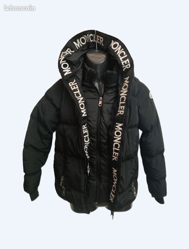 Doudoune Moncler avec capuche taille XL couleur noir Vêtements