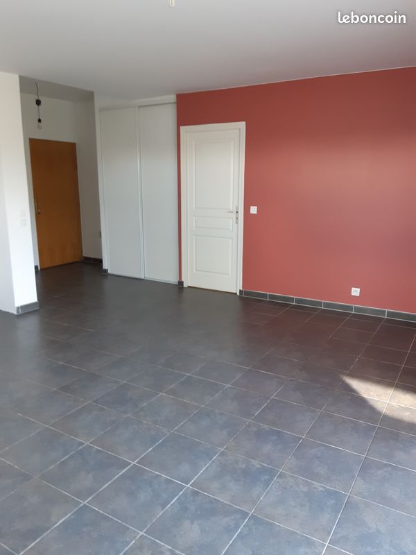 Appartement 2 pièces 51 m² · à Neuilly-Plaisance · 51 m² · 284 000 €