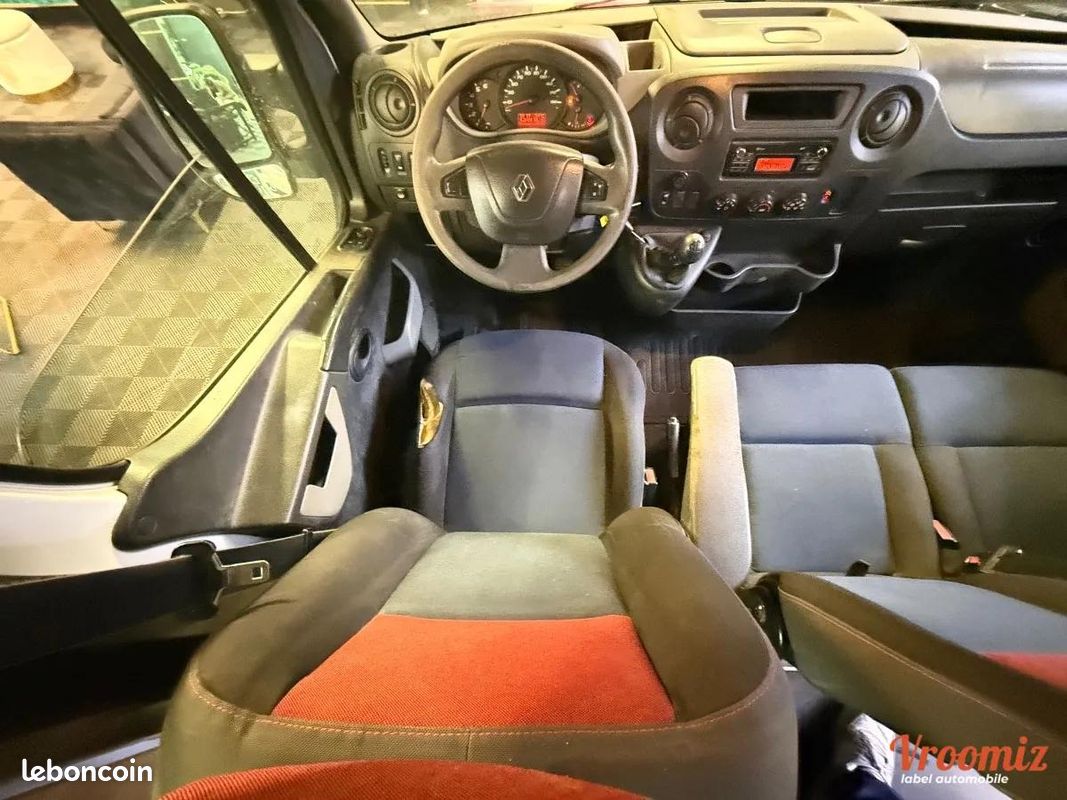 Renault Master Vu FOURGON 2.3 DCI 110 35 L2H2 GRAND-CONFORT I 7 PLACES - PRIX TTC (image 16)