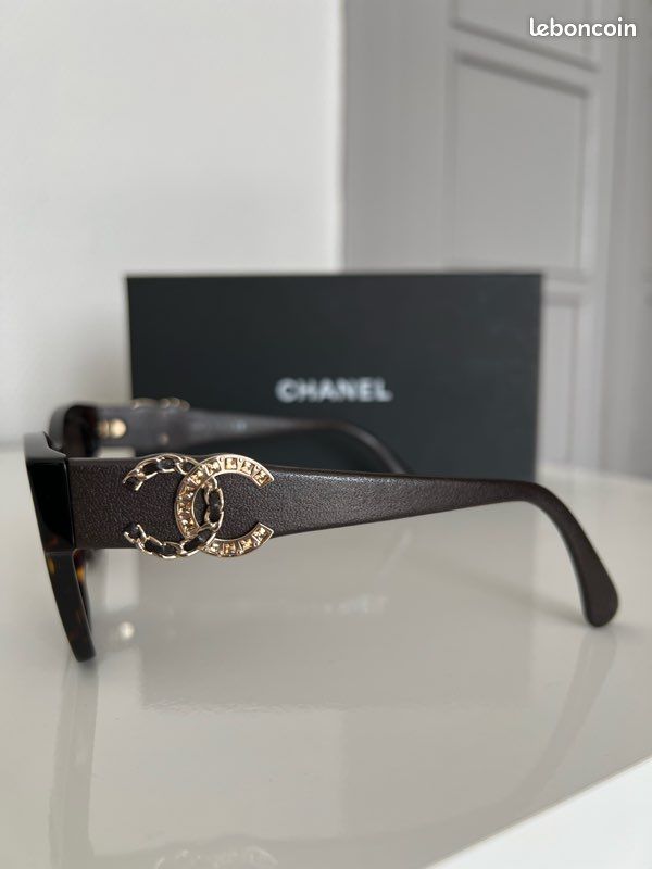 Lunettes de soleil Chanel oversize écaille (image 4)