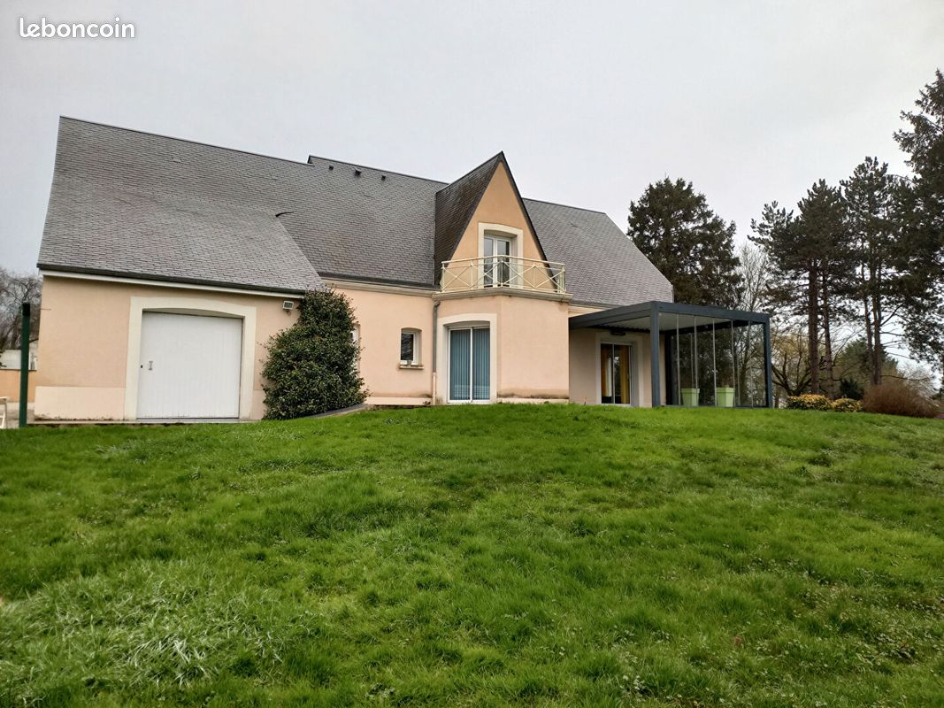 Maison 5 pièces 197 m² · à La Ferté-Bernard · 197 m² · 472 500 €