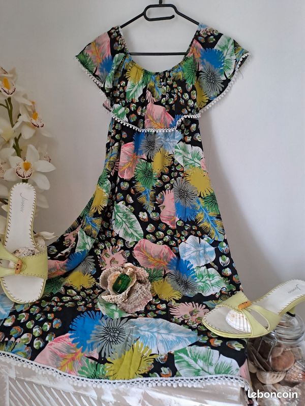 Robe en très bon état (image 6)