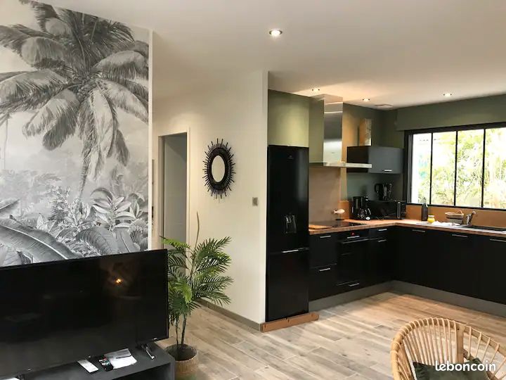 Proche plage, charmante petite villa avec piscine chauffée, animaux acceptés (image 14)