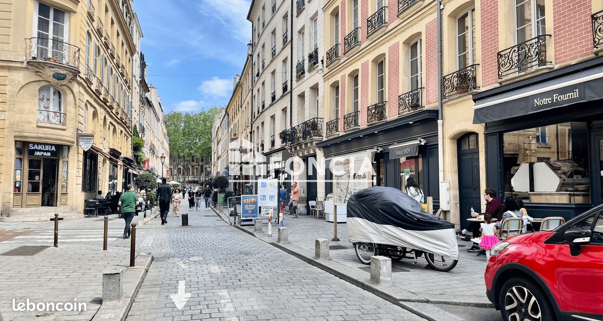 Appartement 2 pièces 27 m² · à Versailles · 27 m² · 698 €