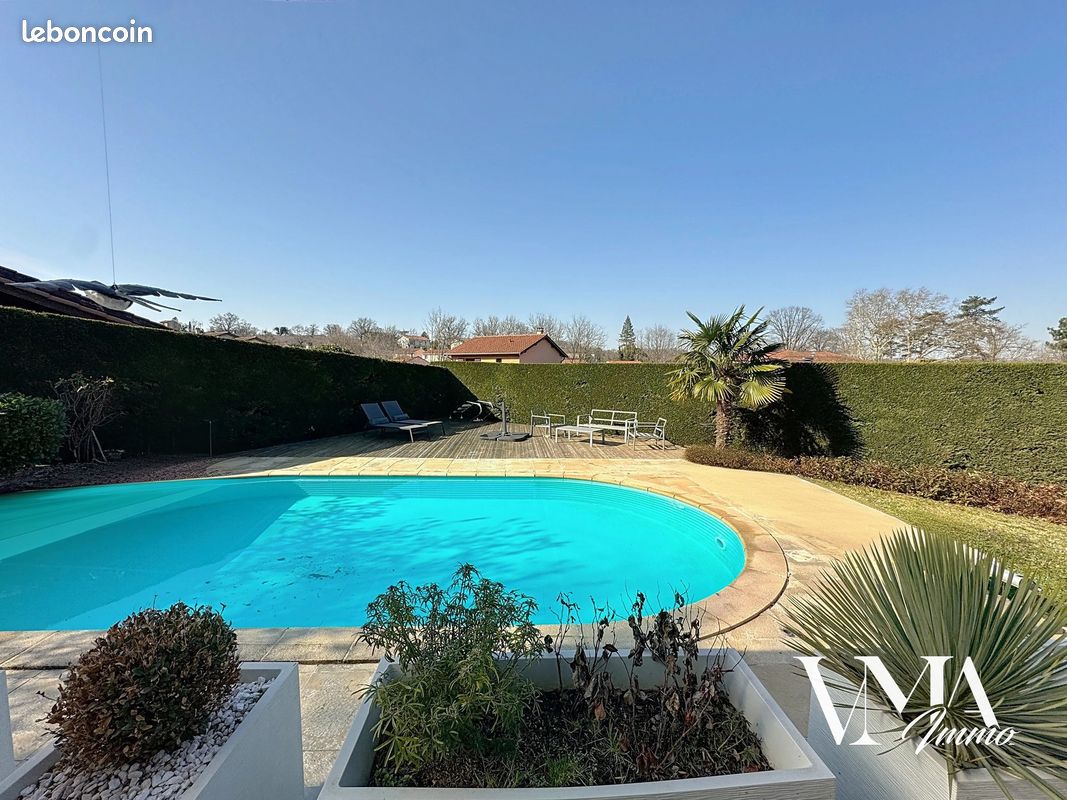 Maison 5 pièces 134 m² · à Lissieu · 134 m² · 590 000 €