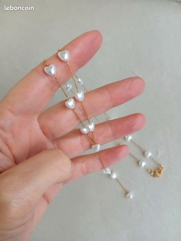 Collier pendentif verre-perles de nacre-acrylique en dégradé