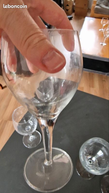 5 verres à vin + 2 gratuits (image 3)