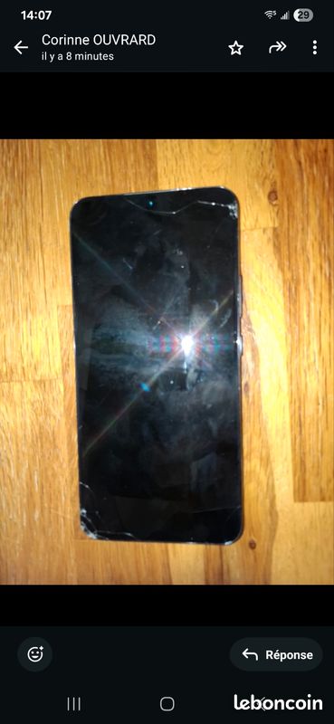 Samsung s22+ 256go écran cassé (image 1)