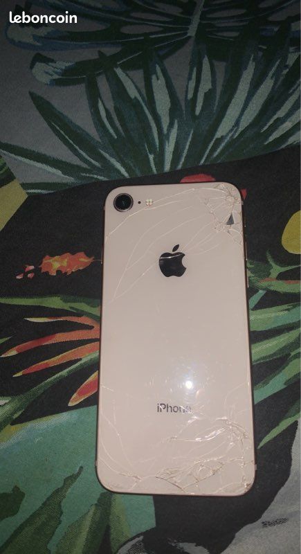 IPhone 8 (image 1)