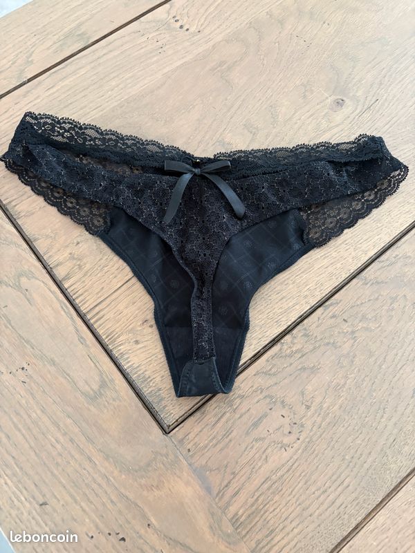Culotte Tanga Chantelle Taille 40 Bleue En Dentelle - Neuf Avec étiquettes