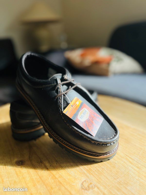 Chaussures bateau style Paraboot en cuir Chaussures